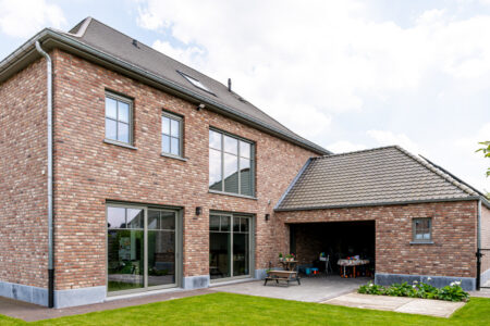 modern-landelijke-architectuur-gezinswoning-nieuwbouw-manoir-pelt-2